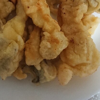 エリンギの天ぷらを初めて作りました。歯ごたえがあり、美味しかったです。
レシピありがとうございます！
